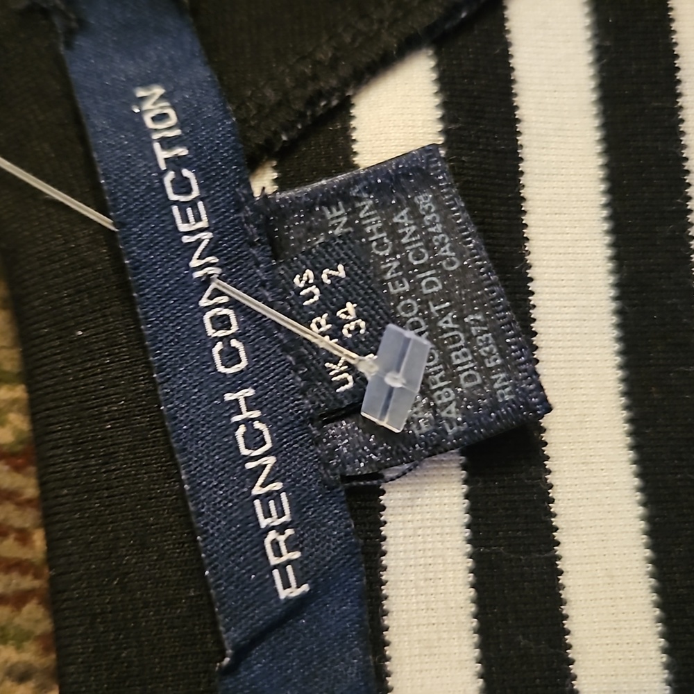 FRENCH CONNECTION DRESS - Picture 2 of 3